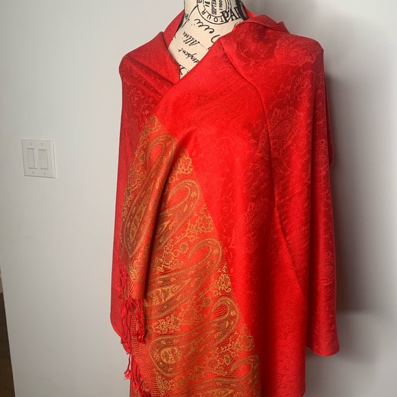 Pashmina - Picture 3 of 5